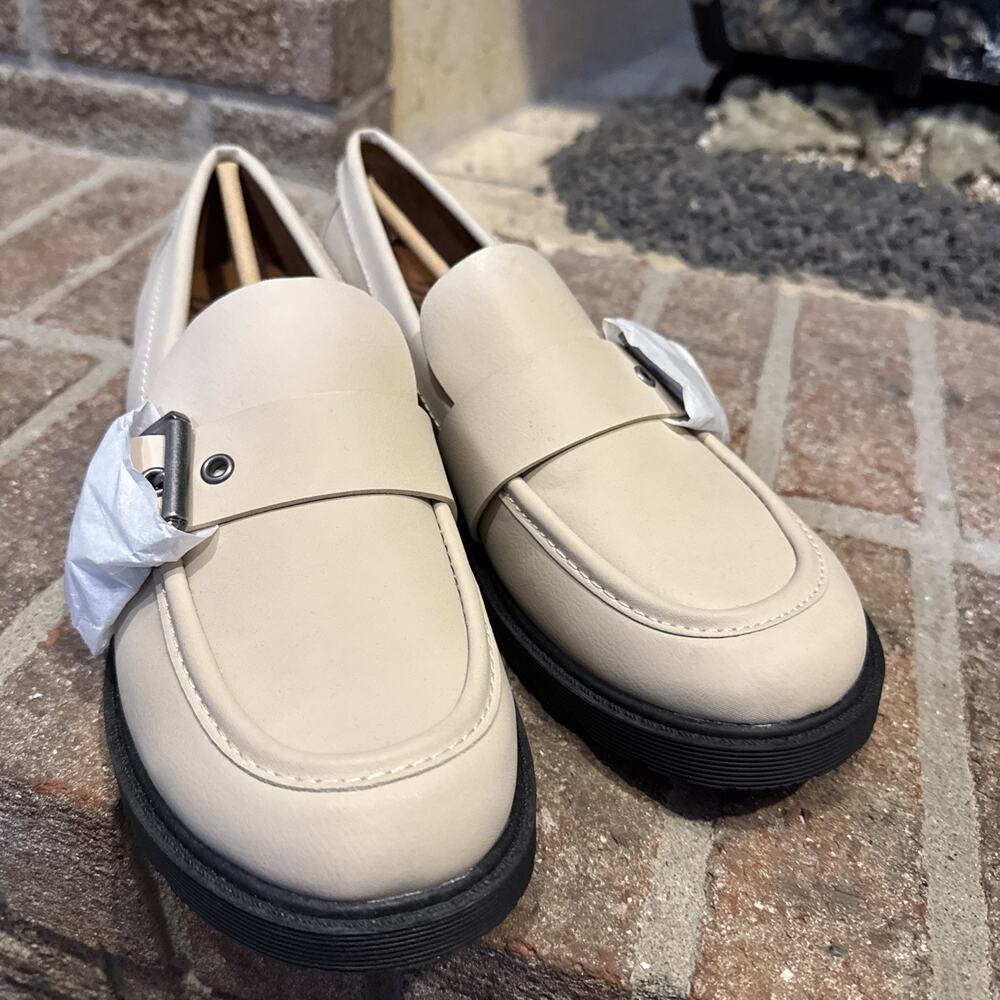 ZODIAC Renee Buckle‎ Loafer in Ivory Size 11 New #279